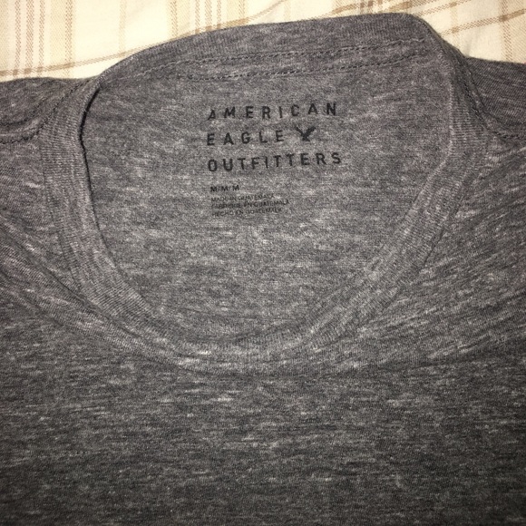 American Eagle Outfitters T-shirt - Picture 3 of 3